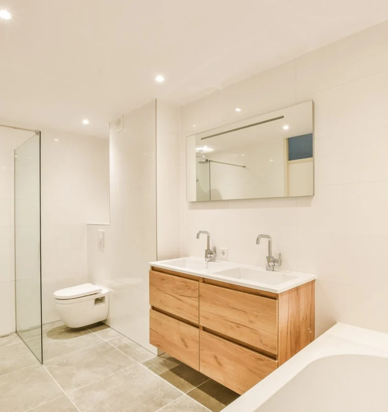 interior-design-decoration-nice-modern-bathroom.webp